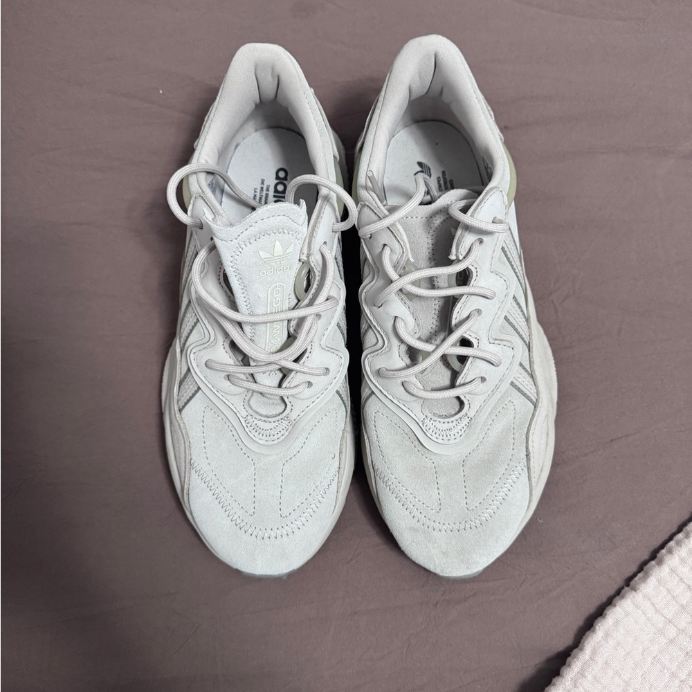Adidas Women's Gray Sneakers - Excellent Condition